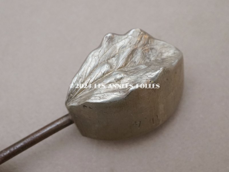 画像4: 19世紀末 アンティーク  こて リーフ 型押し