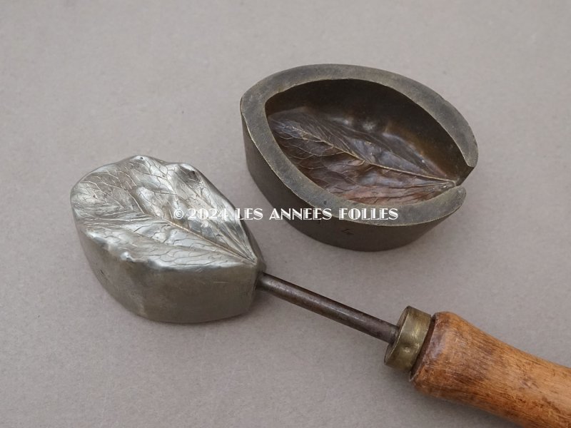 画像3: 19世紀末 アンティーク  こて リーフ 型押し