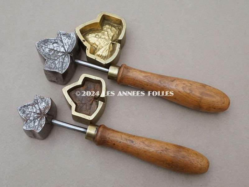 画像4: 19世紀末 アンティーク  こて & 抜き型 アイビーのリーフ 3点セット