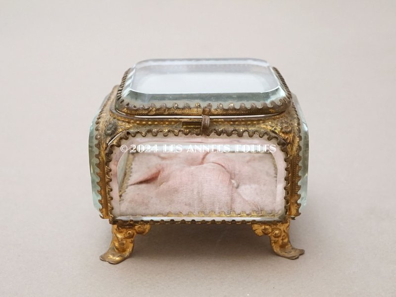 画像13: 19世紀末 アンティーク ジュエリーボックス ピンクのシルククッション