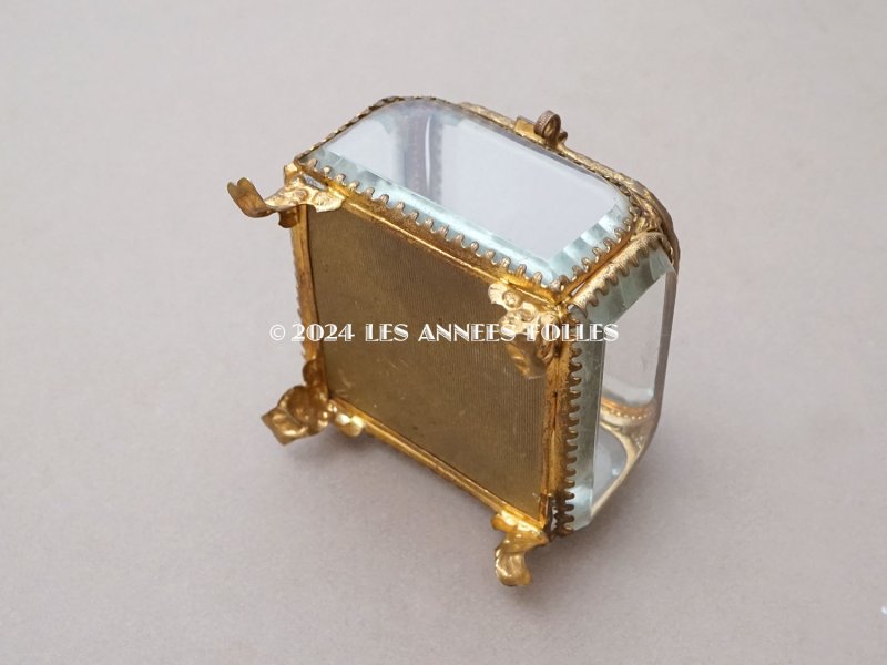 画像5: 19世紀末 アンティーク ジュエリーボックス ピンクのシルククッション