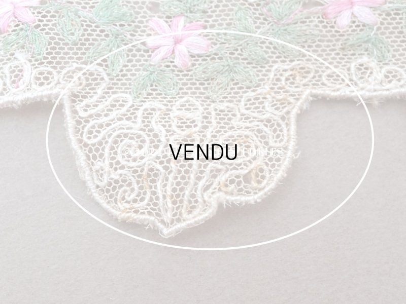 画像6: 1930年頃 アンティーク レース ピンクの花の刺繍入り 95cm