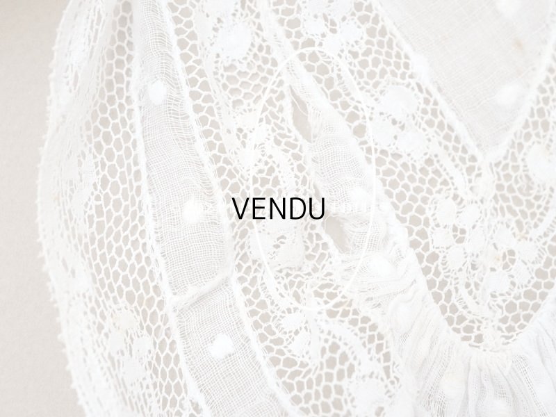 画像13: 1900年頃 アンティーク ドール&ベビー用 袖付きケープ ドット刺繍のコットンファブリック＆レース 裏地付き