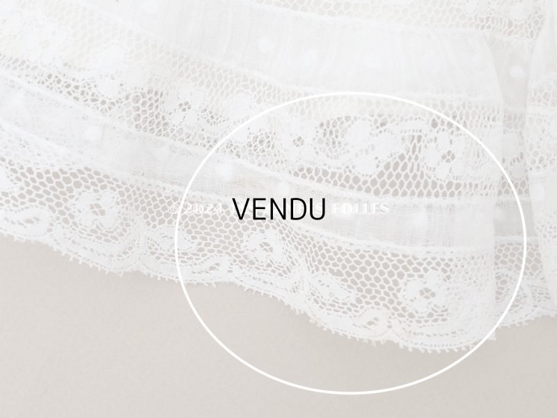 画像9: 1900年頃 アンティーク ドール&ベビー用 袖付きケープ ドット刺繍のコットンファブリック＆レース 裏地付き