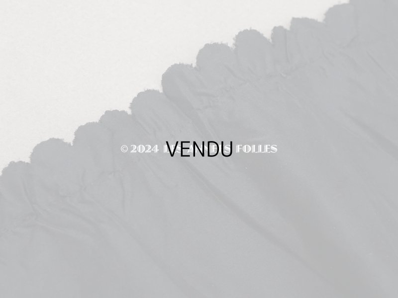 画像4: 1900年頃 アンティーク シルク製 リボン 黒 4.75m 幅11.8cm ドレスの裾