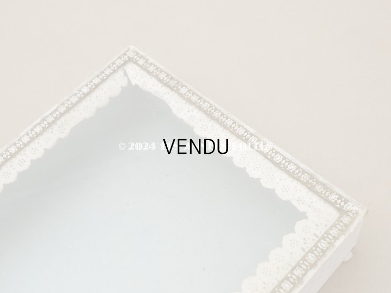 画像3: アンティーク プレザントワール 硝子の蓋のショーケース 初聖体の腕章入れ