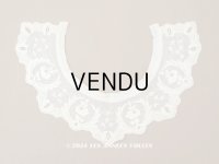 ＊蚤の市＊19世紀 アンティーク 付け襟 薔薇の刺繍入り 