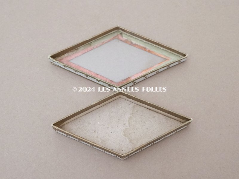 画像7: 19世紀末 アンティーク 星柄 ガラスの蓋の紙箱 ダイヤ型