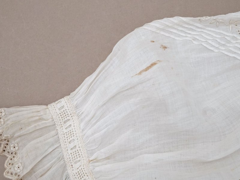 画像19: アンティーク ドール＆ベビー用 花刺繍のブラウス ホワイトワーク&レース
