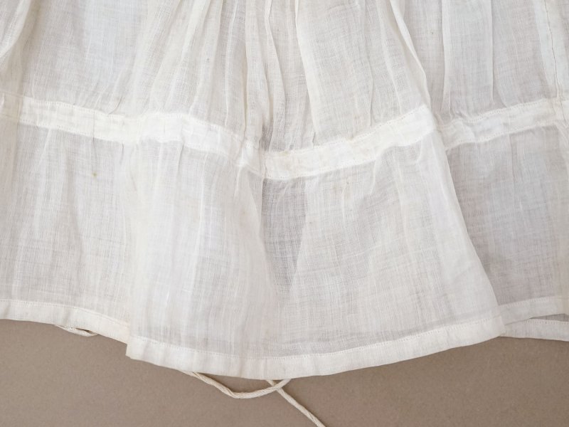 画像8: アンティーク ドール＆ベビー用 花刺繍のブラウス ホワイトワーク&レース