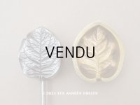 19世紀末 アンティーク こて リーフ 型押し 