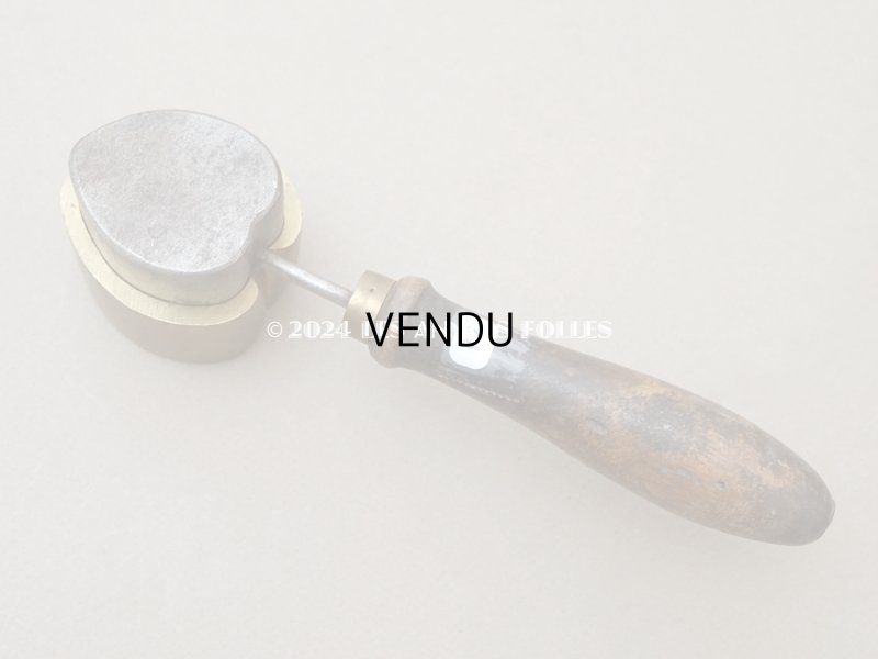 画像5: 19世紀末 アンティーク  こて 菫のリーフ 型押し 