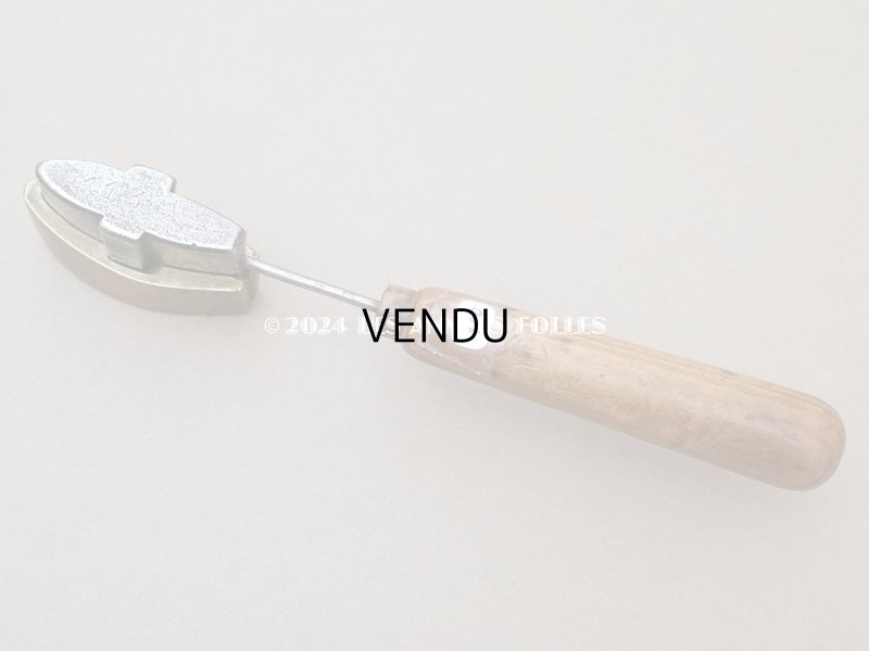 画像5: 19世紀末 アンティーク こて 花びら 型押し 