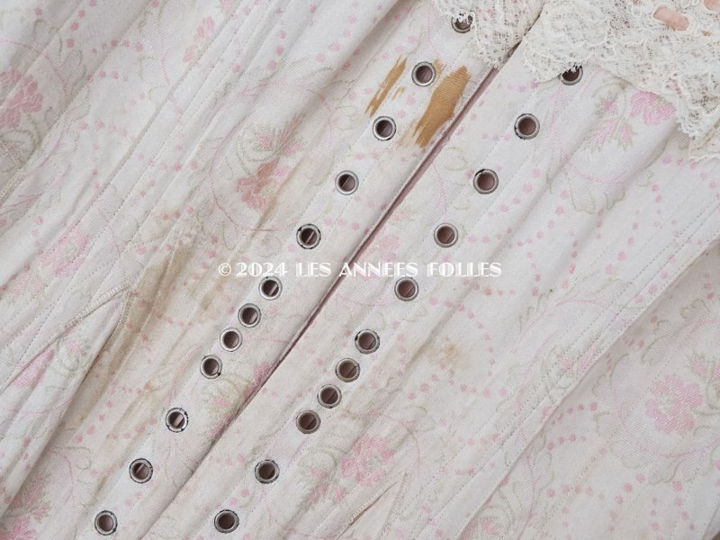 画像17: 1900年頃 アンティーク コルセット オリジナルボックス付き ピンクの花模様&シルクサテンリボン&レース