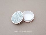 アンティーク 花模様の小さなパウダーボックス  POUDRE DE RIZ 