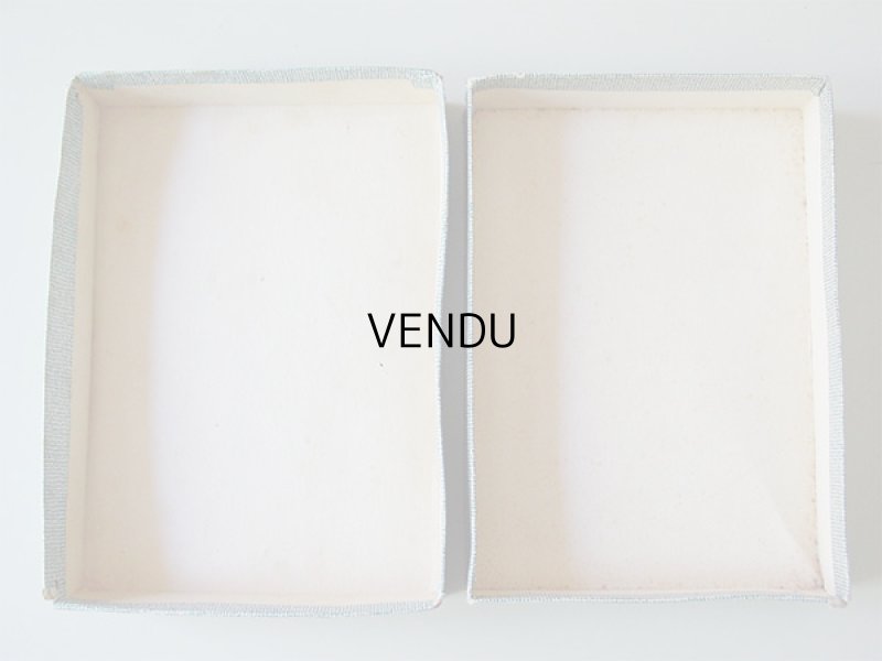 画像9: ＊蚤の市＊ アンティーク ジャンヌダルクのお菓子箱 & プチバトーのボックスのセット