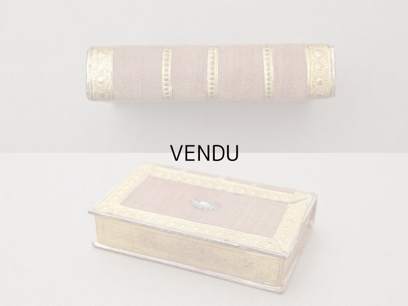 画像4: アンティーク とても小さなお菓子箱 ミサ典書型 本型 ミラー付き ベルベット