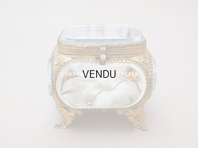 画像10: 19世紀末 アンティーク 大きなジュエリーボックス アイボリーのシルククッション