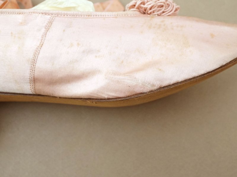 画像11: 1900年頃 アンティーク リボン付きシューズ パウダーピンクのシルクサテン 