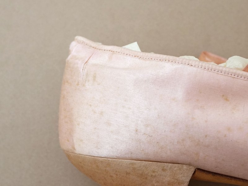 画像16: 1900年頃 アンティーク リボン付きシューズ パウダーピンクのシルクサテン 