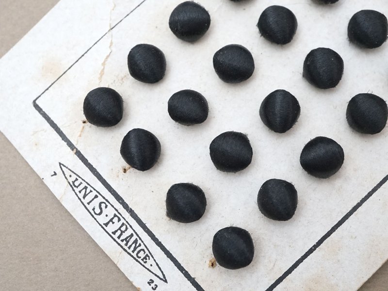画像23: アンティーク シルクサテンのくるみボタン 8mm 黒 24ピース NOUVEAUTE - UNIS FRANCE -