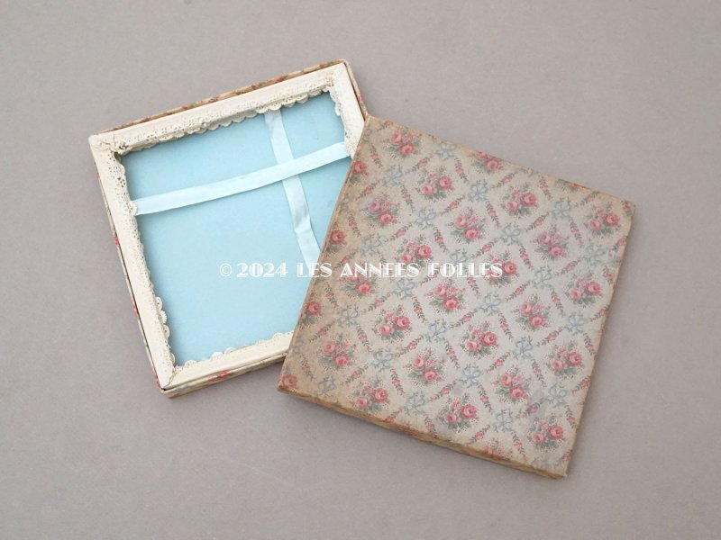 画像4: アンティーク ピンクの薔薇&ブルーのリボン ハンキーケース リボン付 カルトナージュボックス