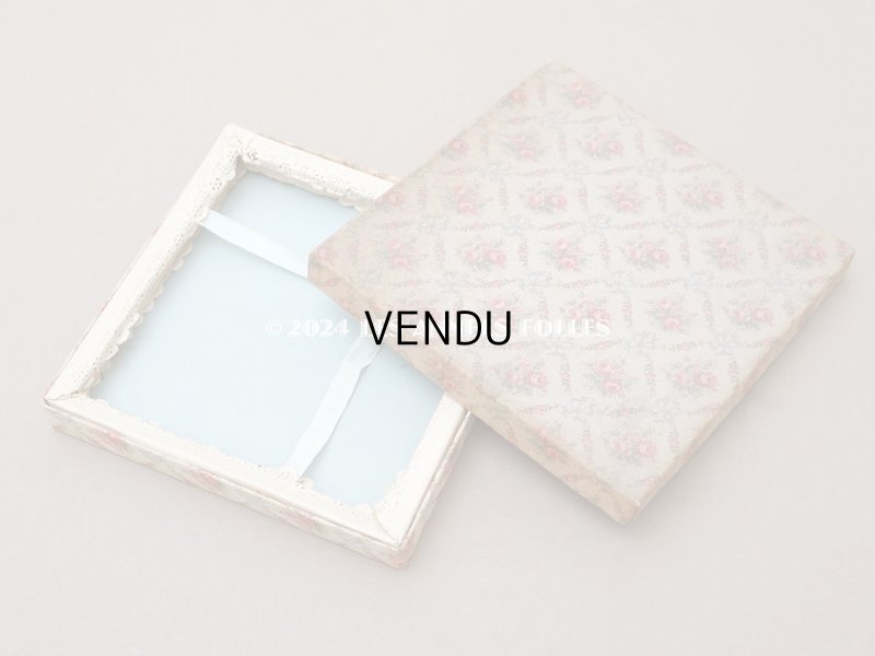 画像3: アンティーク ピンクの薔薇&ブルーのリボン ハンキーケース リボン付 カルトナージュボックス