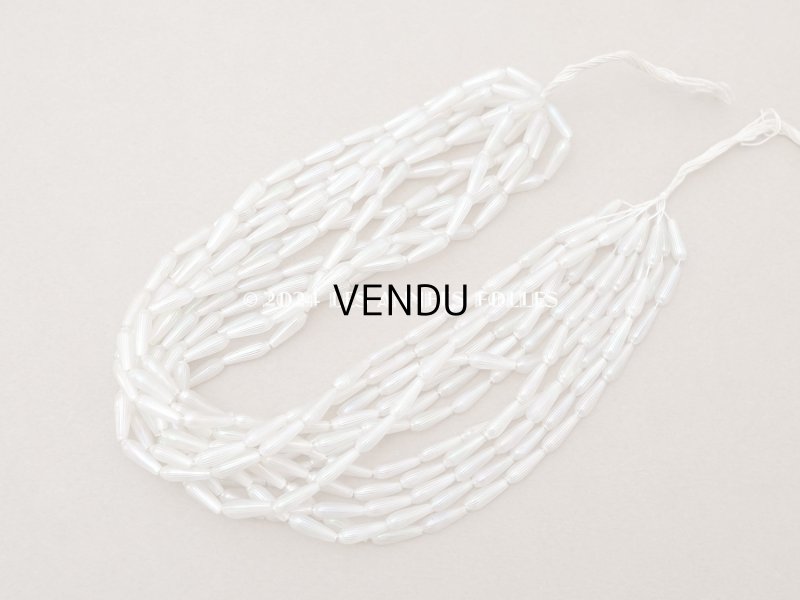 画像3: アンティーク スフレビーズ ライン入り オーロラ加工 ドロップ型 11.5×4mm 約100ピースのセット 吹きガラス製ビーズ