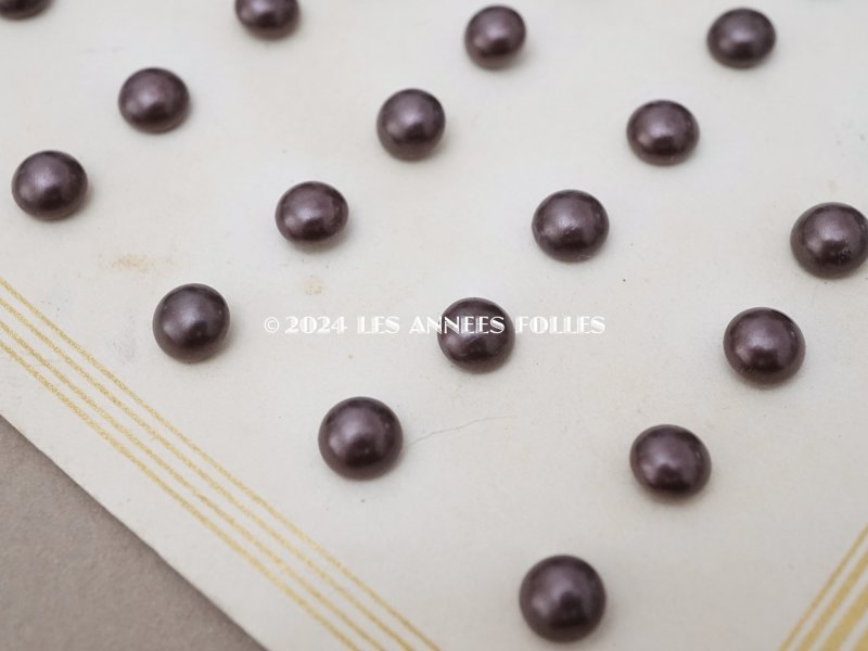 画像4: アンティーク  極小 7mm パールボタン グレイッシュパープル 12ピースのセット チェコスロバキア製