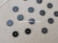 画像3: アンティーク ゼラチン製 スパンコール 花 フラワー 5mm 黒 200ピースのセット (3)