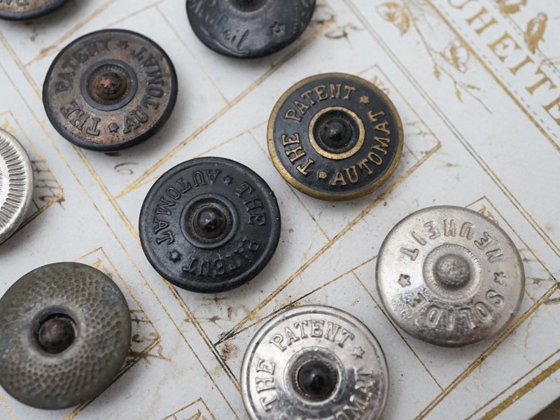 画像7: 1900年頃 アンティーク ワークウェア用 ボタンのサンプラー