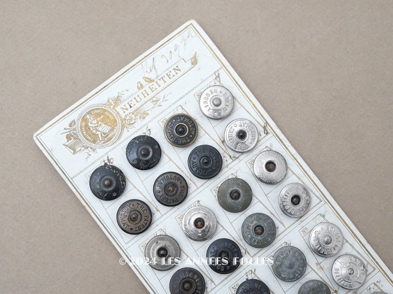 画像1: 1900年頃 アンティーク ワークウェア用 ボタンのサンプラー