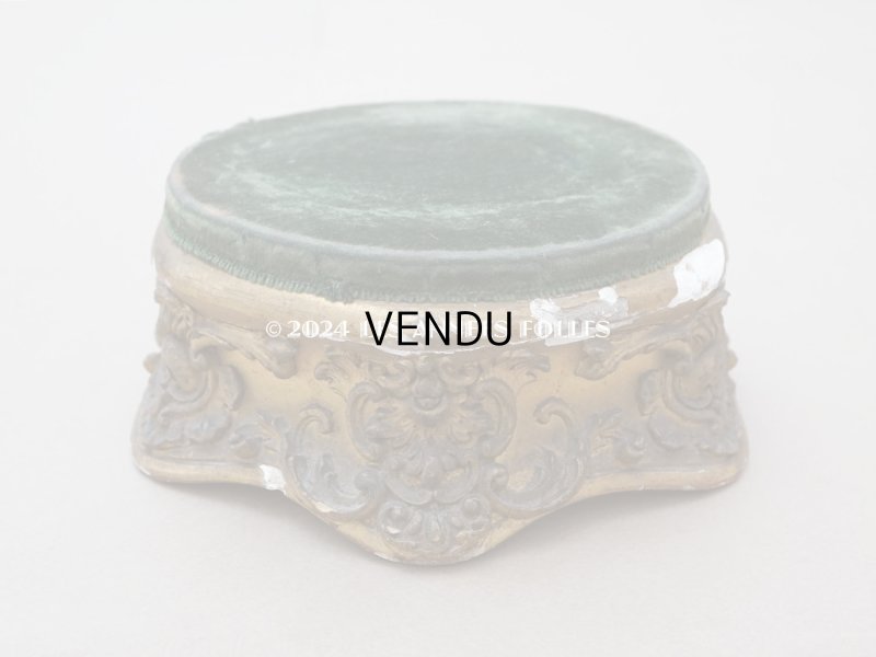 画像6: 19世紀末 アンティーク ロカイユ装飾の台座 モスグリーンのベルベット