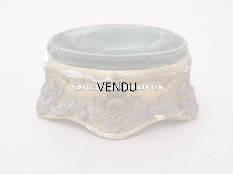 画像5: 19世紀末 アンティーク ロカイユ装飾の台座 モスグリーンのベルベット