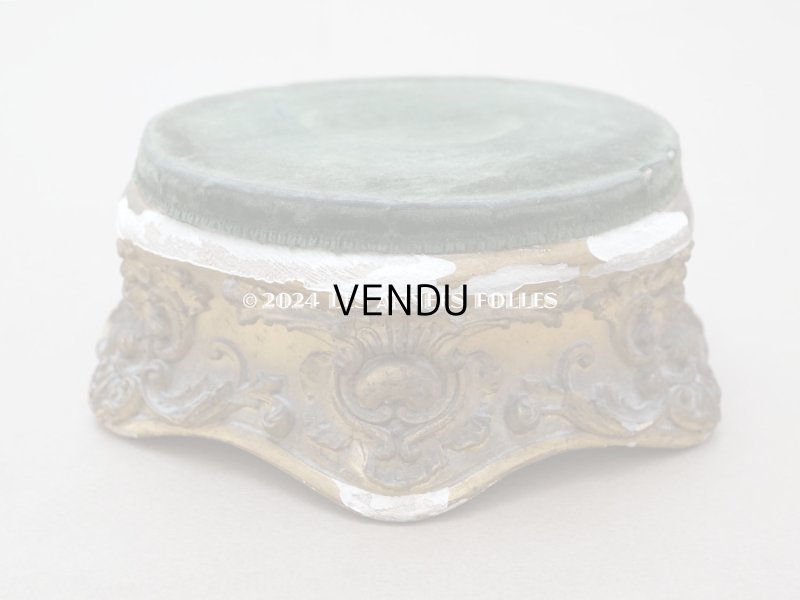 画像9: 19世紀末 アンティーク ロカイユ装飾の台座 モスグリーンのベルベット