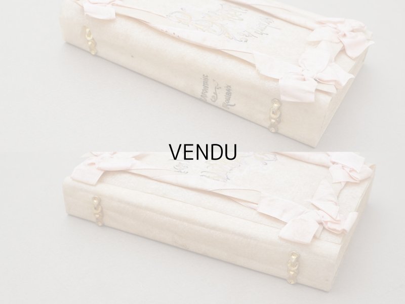 画像8: 1892年 アンティーク オリジナルボックス入り バテムのドラジェボックス ピンクのリボン&レースペーパー