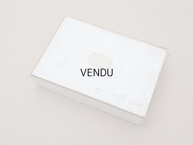 画像15: 1892年 アンティーク オリジナルボックス入り バテムのドラジェボックス ピンクのリボン&レースペーパー