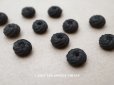画像1: アンティーク 8~9mm シルク製 くるみボタン 渦巻き 極小 黒 11ピースのセット (1)