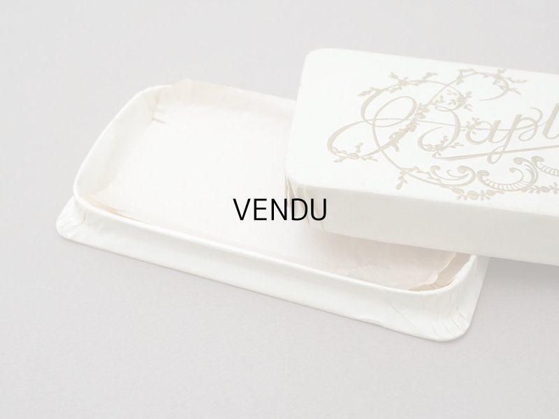 画像9: アンティーク  ドラジェのお菓子箱 アイボリー BAPTEME 薔薇のガーランド