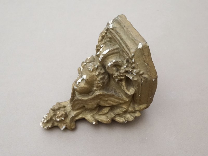 画像3: ＊蚤の市＊19世紀末 天使の石膏の小さな飾り棚 2点セット ウォールシェルフ アンティーク 