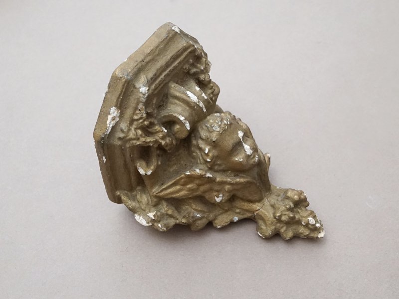 画像4: ＊蚤の市＊19世紀末 天使の石膏の小さな飾り棚 2点セット ウォールシェルフ アンティーク 