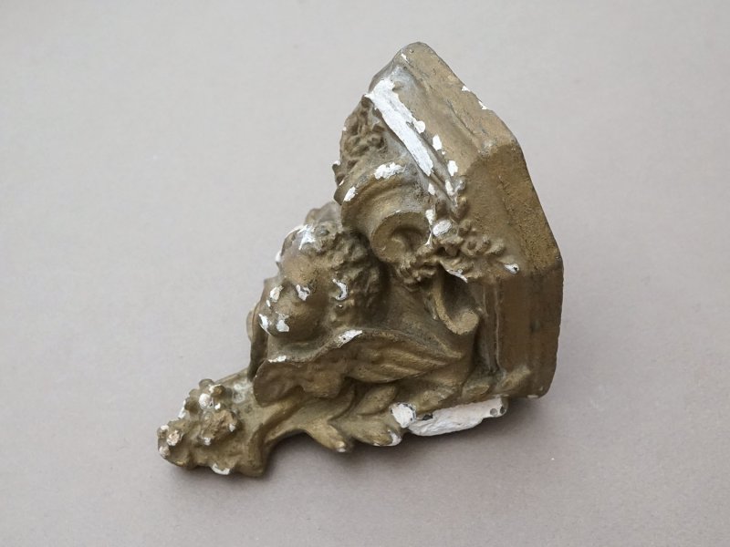 画像8: ＊蚤の市＊19世紀末 天使の石膏の小さな飾り棚 2点セット ウォールシェルフ アンティーク 