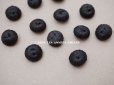 画像2: アンティーク シルク製 くるみボタン 12mm 黒 6ピースのセット  (2)