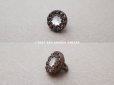 画像2: 1900年頃 アンティーク マザーオブパール&メタル製 ボタン 2ピースのセット 10mm (2)