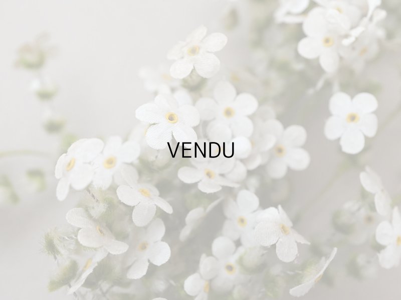 画像8: アンティーク 大きなブーケ オフホワイトの小さな布花 ラベル付き