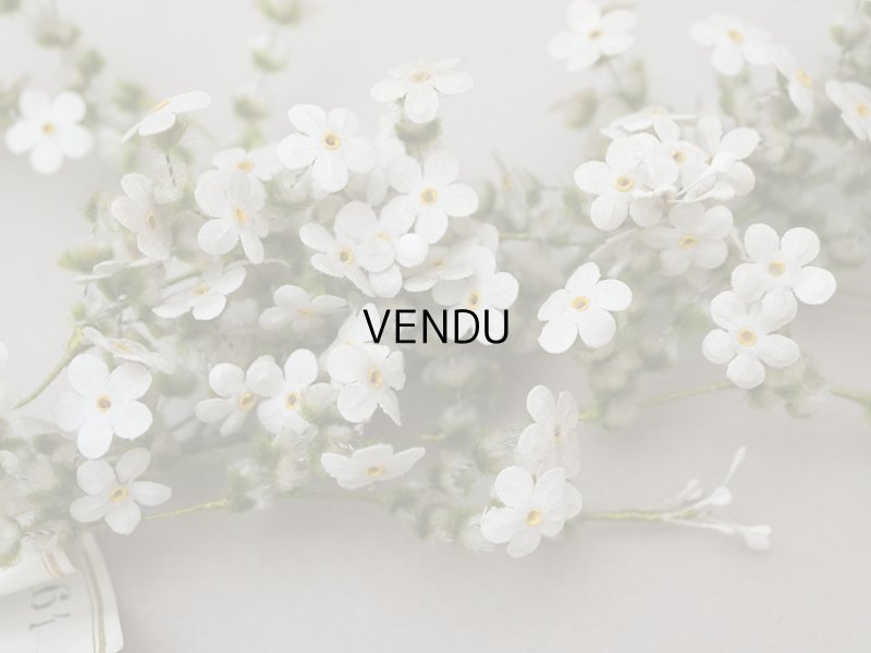 画像6: アンティーク 大きなブーケ オフホワイトの小さな布花 ラベル付き