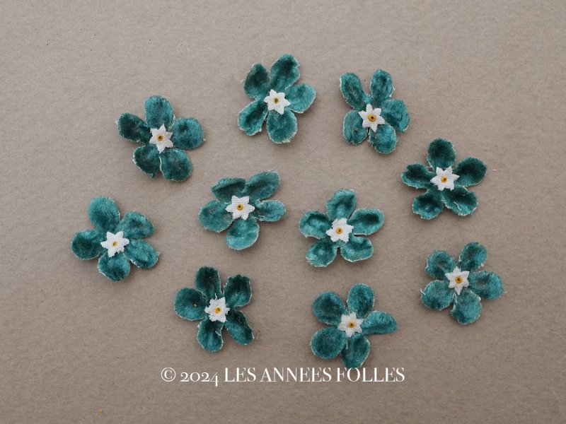 画像1: アンティーク 布花 ベルベットの花びら 10ピースのセット ブルーグリーン 18mm