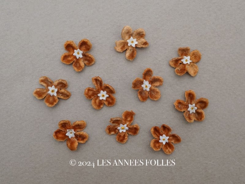 画像1: アンティーク 布花 ベルベットの花びら 10ピースのセット キャメル 18mm