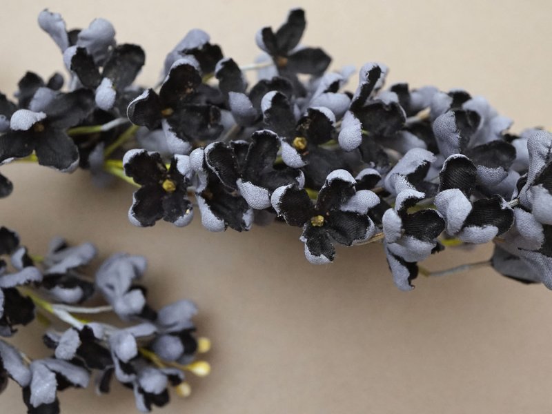 画像3: アンティーク ライラックの大きな布花 黒＆グレイ ラベル付き