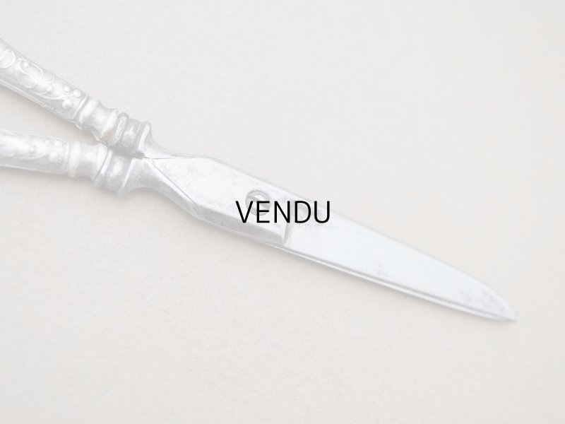 画像6: アンティーク ヤドリギの裁縫道具セット 